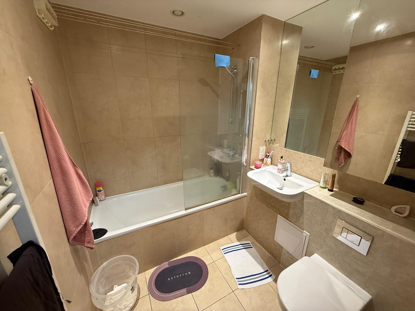 2 bed property in Empire Way, Wembley